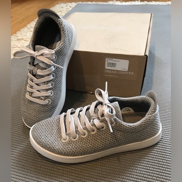 Allbirds Women's Light Gray Knit Sneakers - Picture 2 of 5